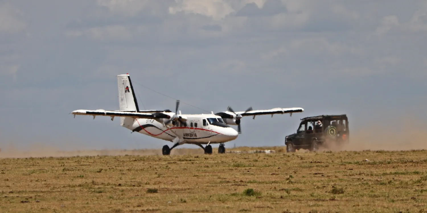 olare orok airstrip in masai mara