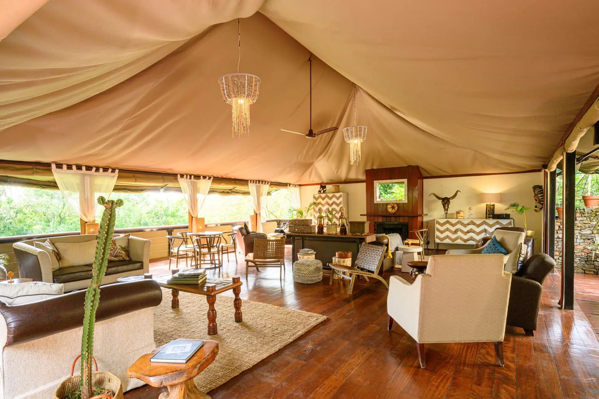 Best lodges on a Luxury safari in Kenya - lounge at Olare Mara Kempinski