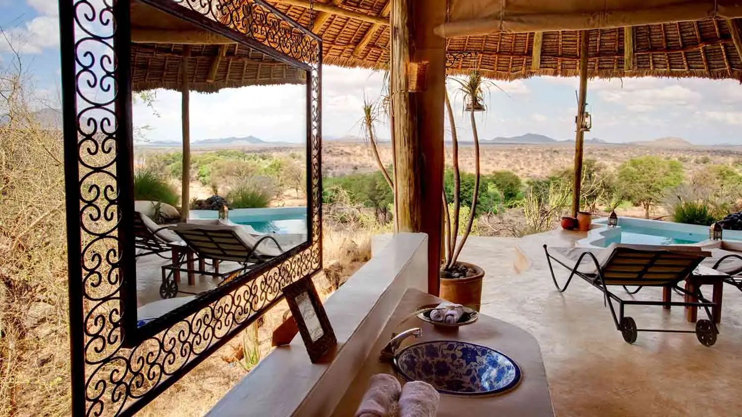 How to choose the best Kenya safari lodges - Sasaab Lodge