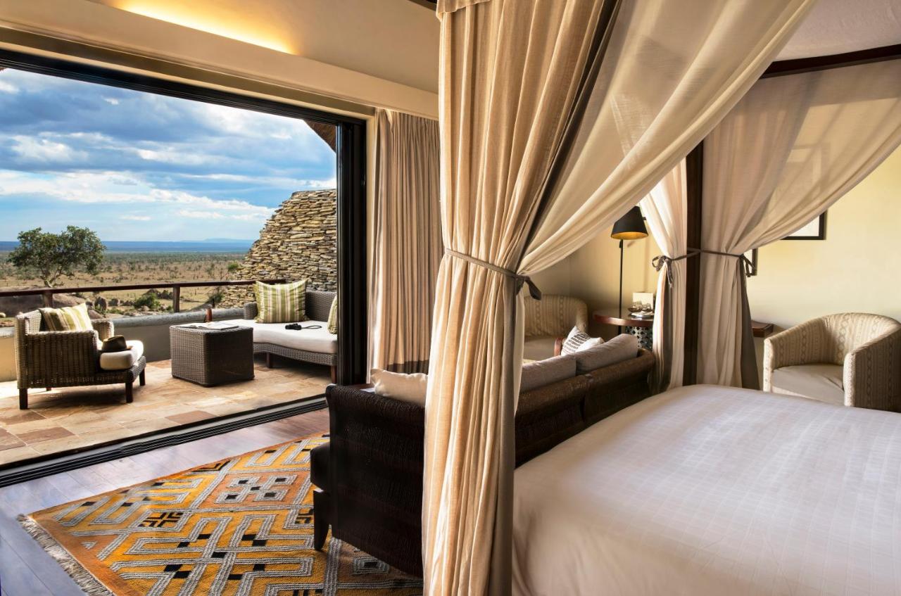 Four Season Serengeti Luxury Rooms - Luxury tented camp in Tanzania