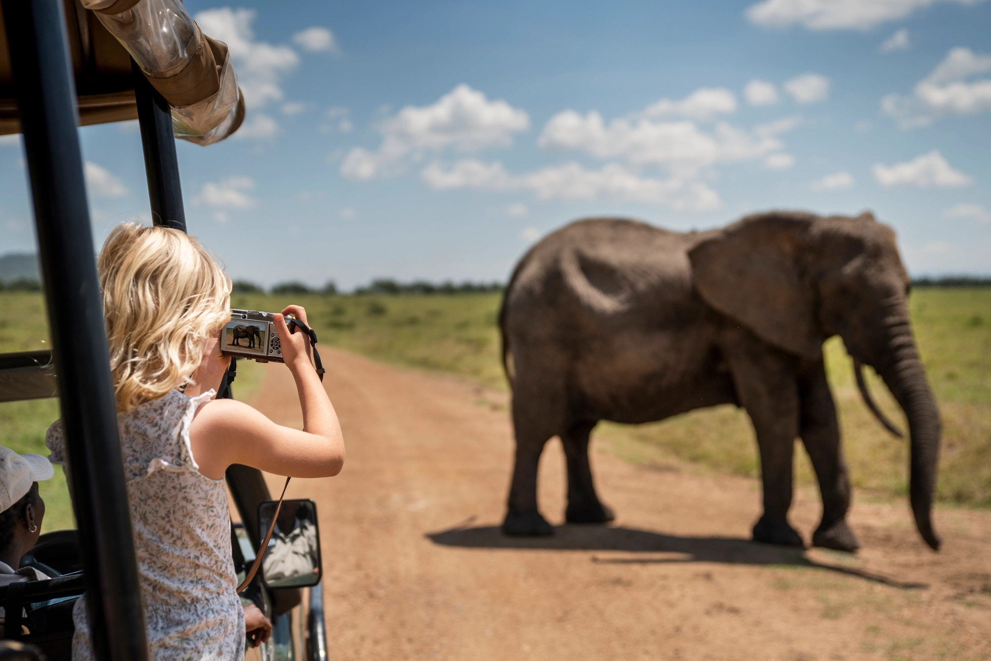 Kenya safari for families - Family on a safari in Masai Mara