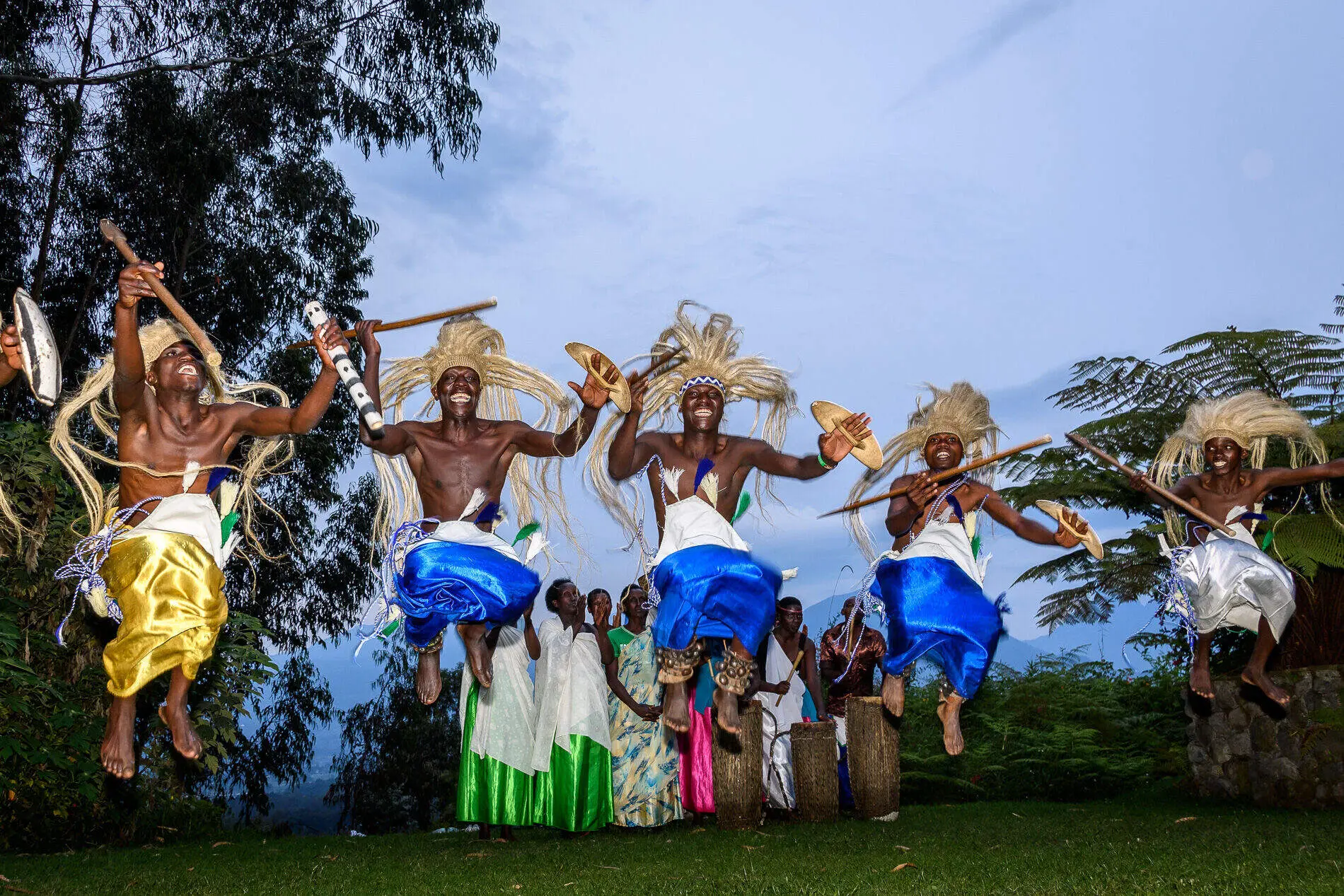 Learning about the Rwandan culture on Rwanda safari - Rwandan traditional dancers