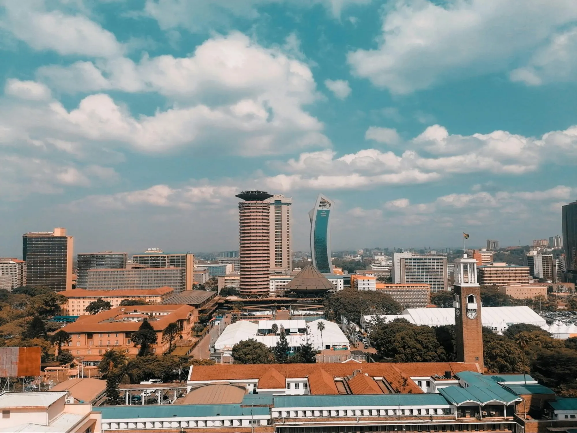 Nairobi City, the Perfect City to Explore Using a Class Intermediate Car Hire