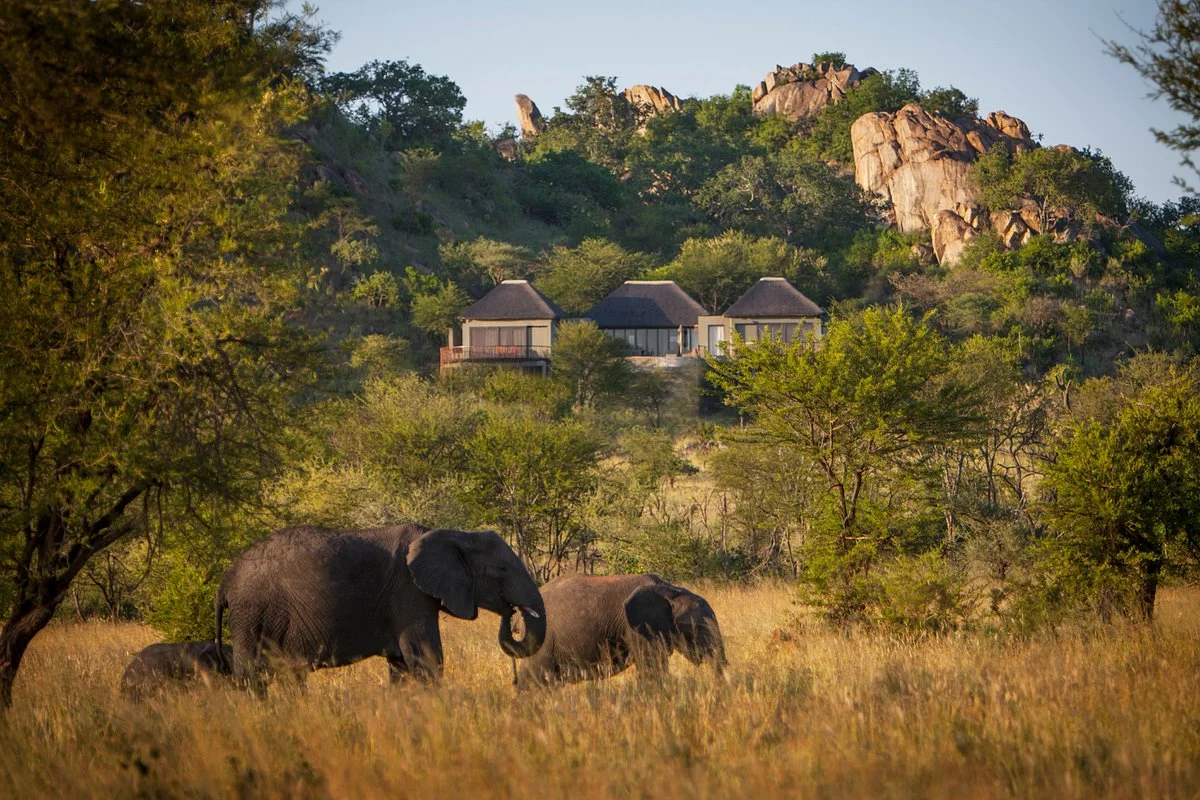 Honeymoon safaris to Kenya - Kenya luxury safari lodge