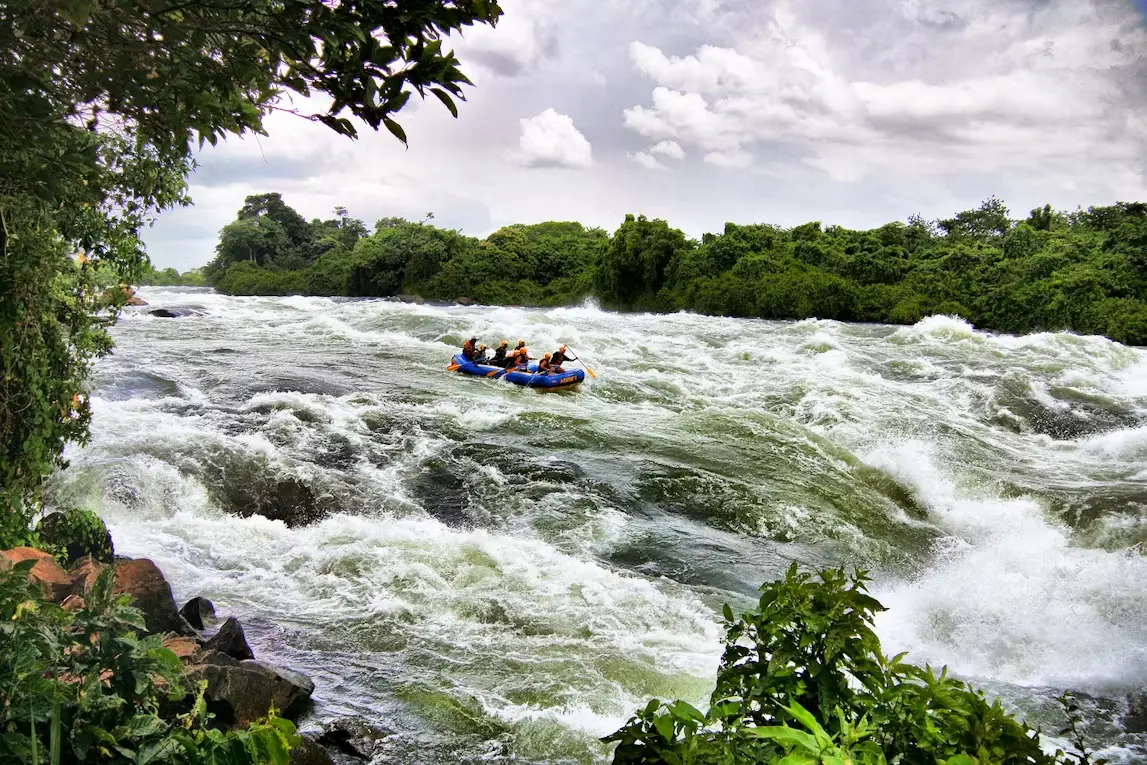 Thrilling activities on Uganda holidays - white water rafting